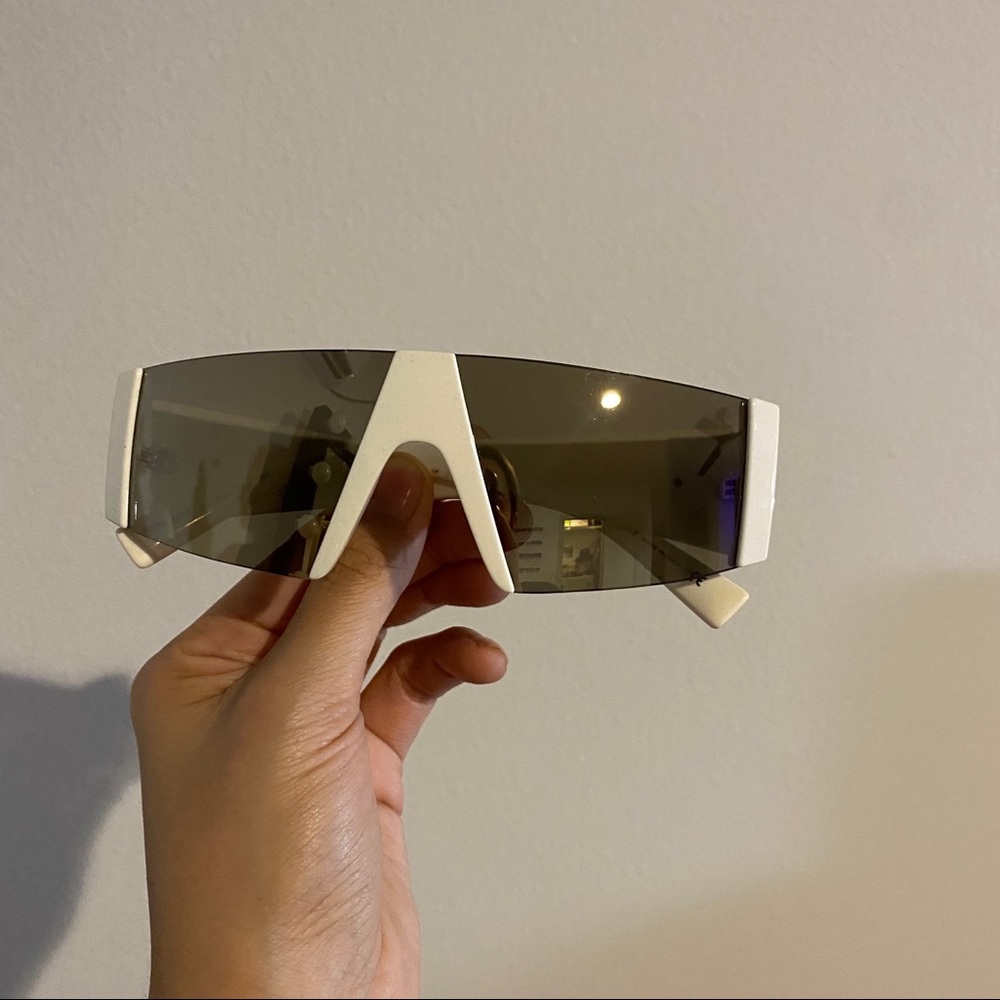 VERSACE UNISEX SUNGLASSES | Style 4360